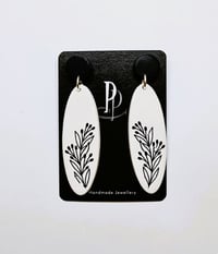 Image 1 of Black and White Contemporary Florals: (PCE011)