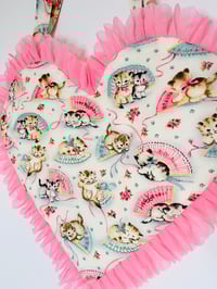 Image 3 of Heart-Shaped Vintage Kitsch Cats & Kittens Print Bag with Soft Pink Ruffle