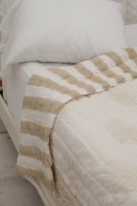 Image 1 of Sand Poppy Quilt