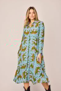 Image 2 of Vestido guepardos azul pastel