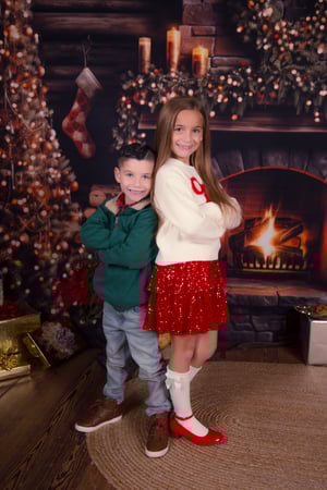 Image of 11/26/25: Christmas 40 (NO SANTA - FAMILY ONLY)