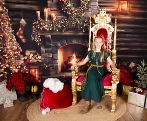 Image of 11/26/25: Christmas 40 (NO SANTA - FAMILY ONLY)