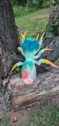 Image 3 of Praying Mantis Artdoll 