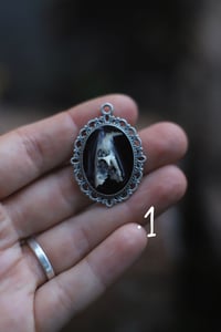 Image 3 of Ciondoli con ossa di Quercino