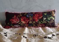 Image 7 of Coussin en canevas vintage, fond chocolat 