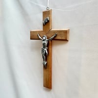 Image 3 of Grand Crucifix Antique - Jésus Christ sur la Croix - Métal Argenté & Bois Clair - 37 cm