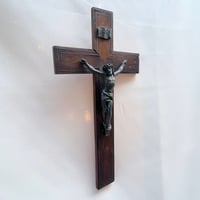 Image 3 of Grand Crucifix Antique - Jésus Christ sur la Croix - Bronze Doré & Chêne - Fin XIXe 