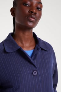 Image 4 of CHAQUETA RAYA DIPLOMÁTICA AZUL