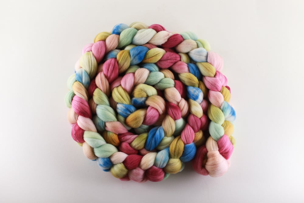 Image of (Club members only) August Fiber Club 💭 Daydream 💭 Rambouillet