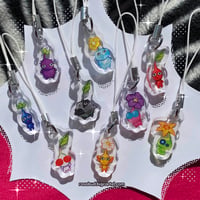 Image 1 of pikmin phone charm