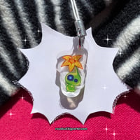 Image 4 of pikmin phone charm