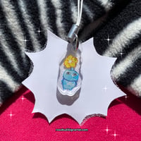 Image 3 of pikmin phone charm