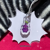 Image 2 of pikmin phone charm