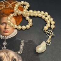 Image 5 of Freshwater pearl necklace with Baroque pearl pendant 