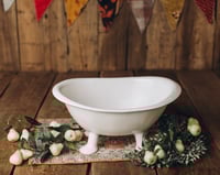 Image 2 of Runaway Vanne