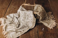 Image 3 of Cosy double-sided blanket