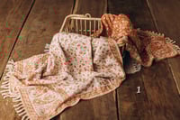 Image 1 of Cosy double-sided blanket