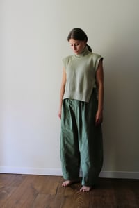 Image 6 of  NATURALLY DYED TURTLENECK MERINO VEST _ COL. 8027