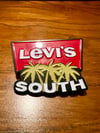 Levi’s south black metal pin 