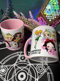 Image 2 of Taza princesas disney