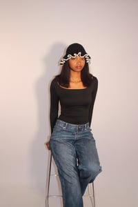 Image 1 of Chapeau noir