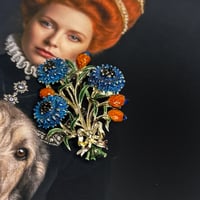 Image 2 of Vintage 1950 Cornflower September Blue brooch 