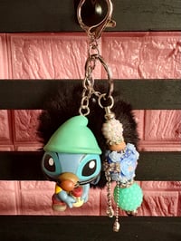 Image 3 of Disney Stitch Keychains ā Cheshire Cat & Gus Gus Costumes āØšš±