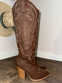 Image 2 of Brown Western Boots 
