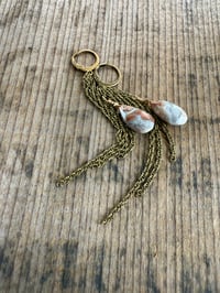 Image 3 of Dainty earthy Agate in brass earrings / n3