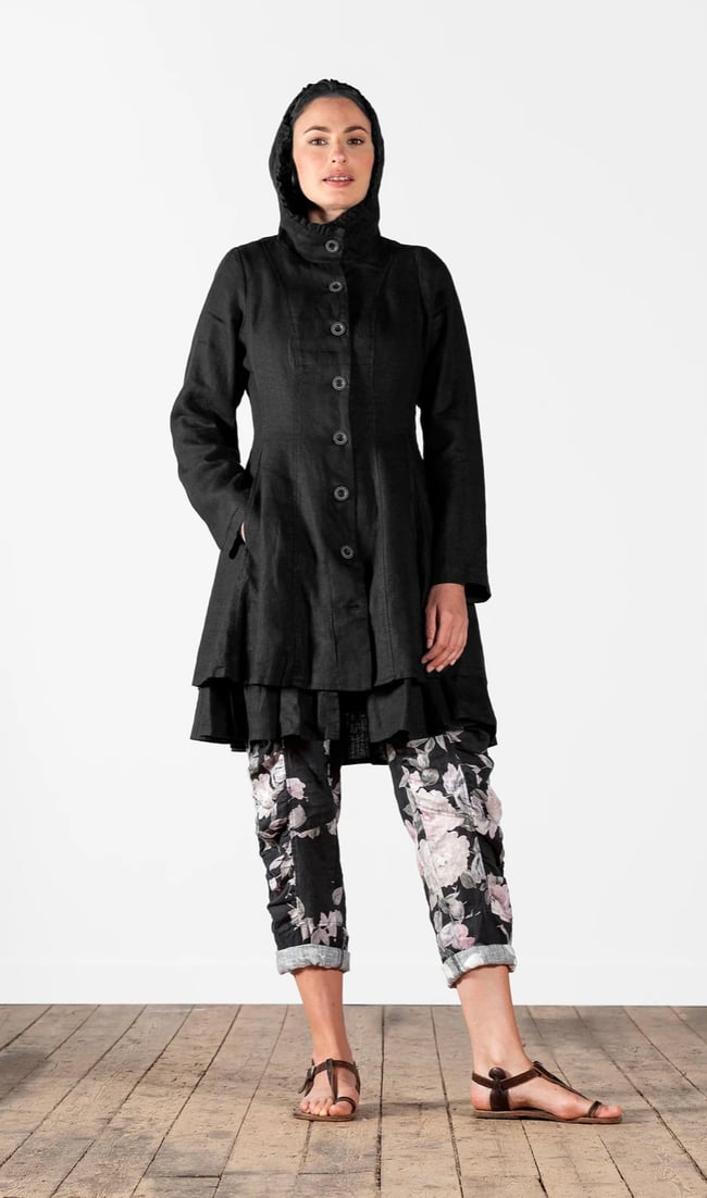 Yrell Lang linjakke med hette i sort