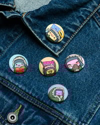 Image 1 of Explorer Emojis: Best Friend | Set of Pin buttons