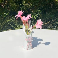 Image 2 of Vase baguier en porcelaine vintage en forme de main – soliflore porte-bijoux – années 70