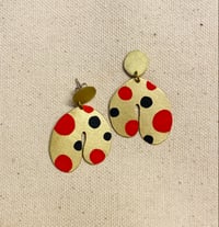 Image 2 of Boucles d’oreilles à pois