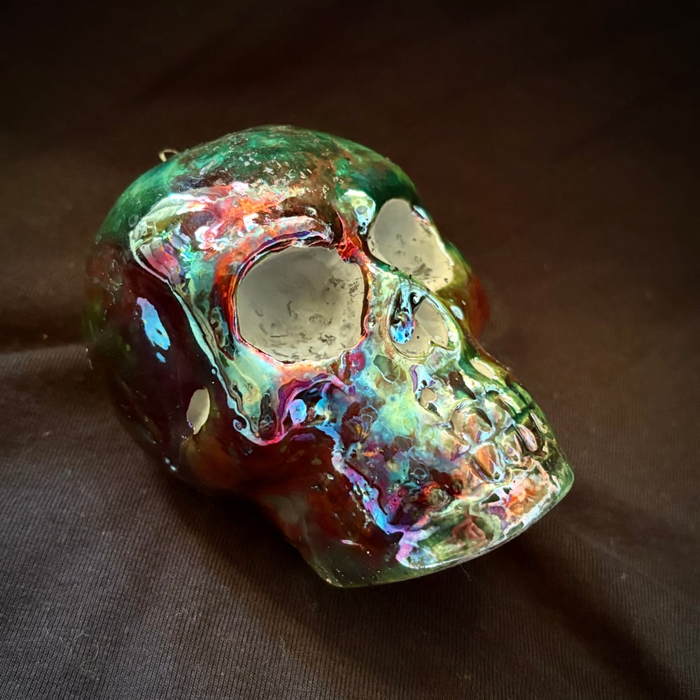 Image of Metallic Raku Skull b