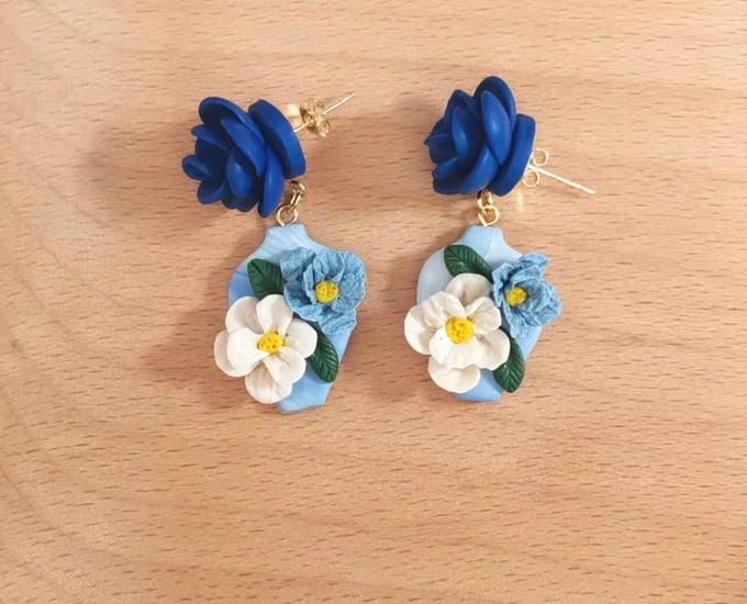 Image of Blue Enchantress π