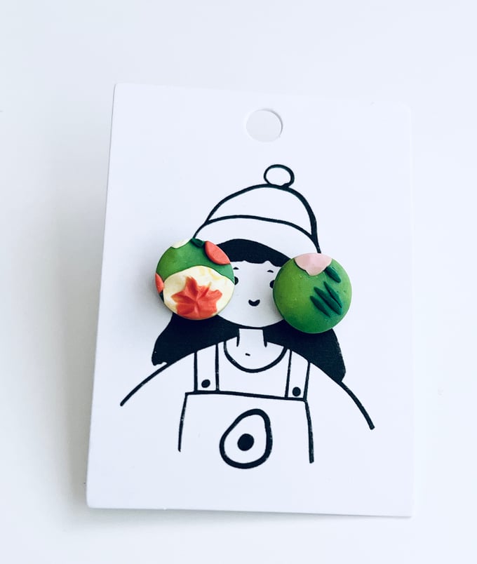 Image of Crimson Leaf π