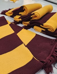 Image 1 of SCIARPA LANA INGLESE GIALLOROSSA VINTAGE 2025