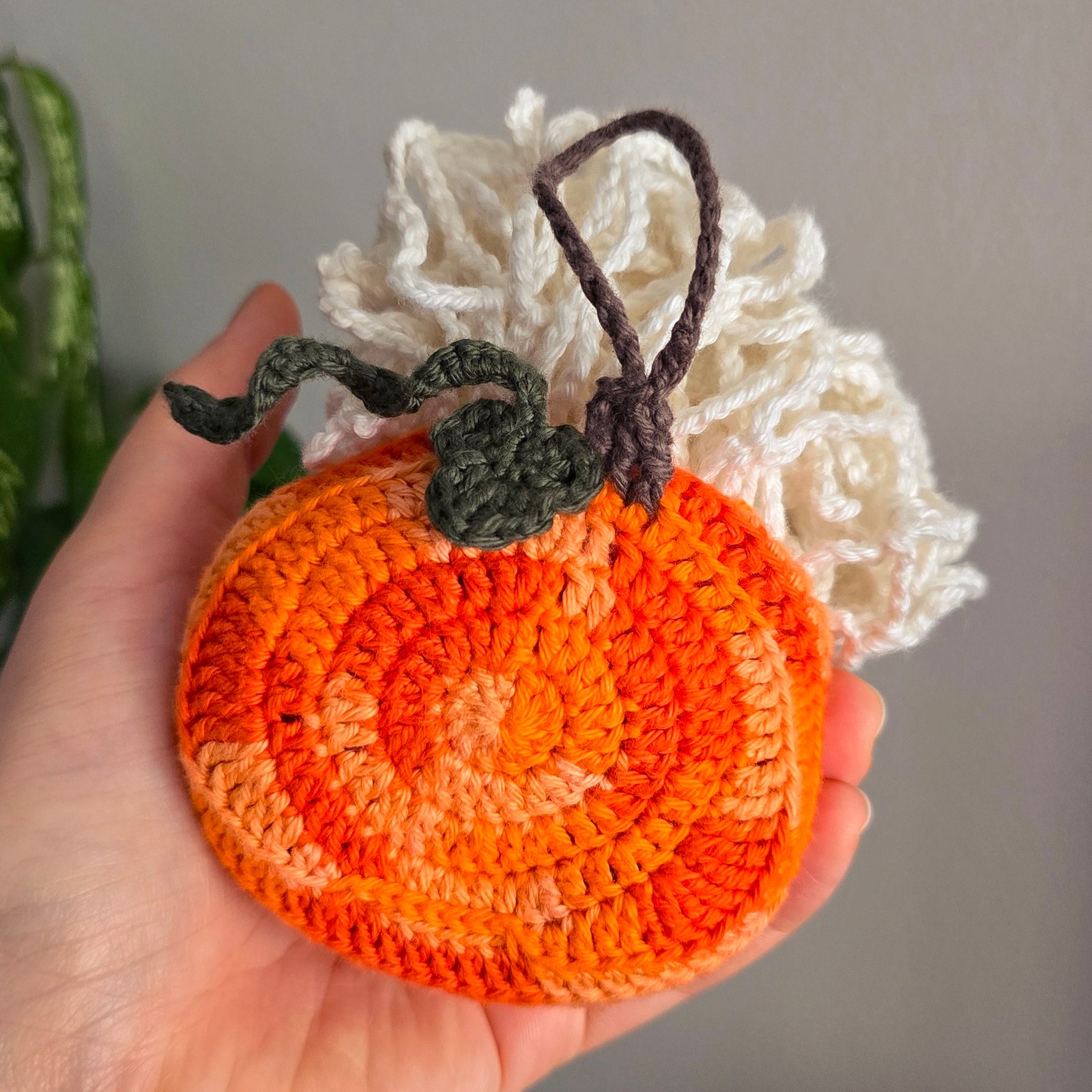 ハンドメイド Crochet Foldable Pumpkin Market Bag - made to order | Studio Ansitru