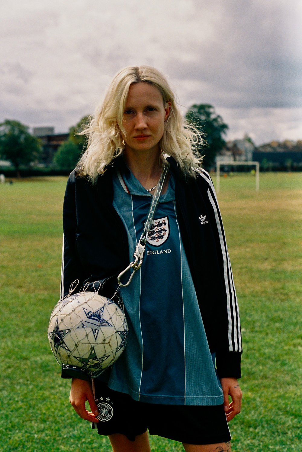 Image of The ball and chain 0.1