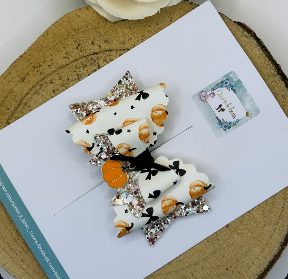 Image of Pumpkin bows 