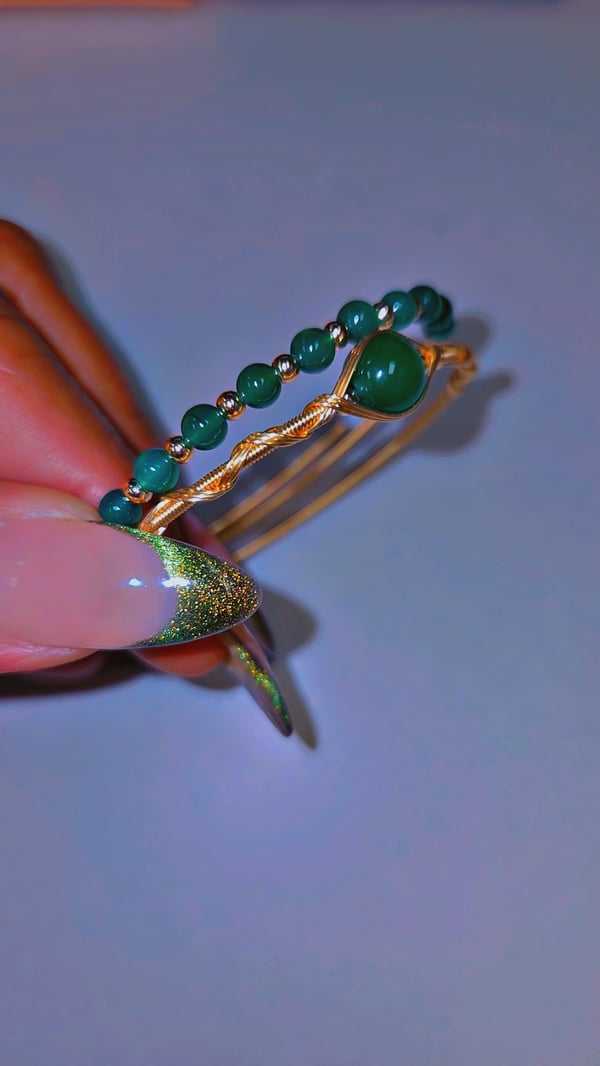 Image of Green Quartz bangle 