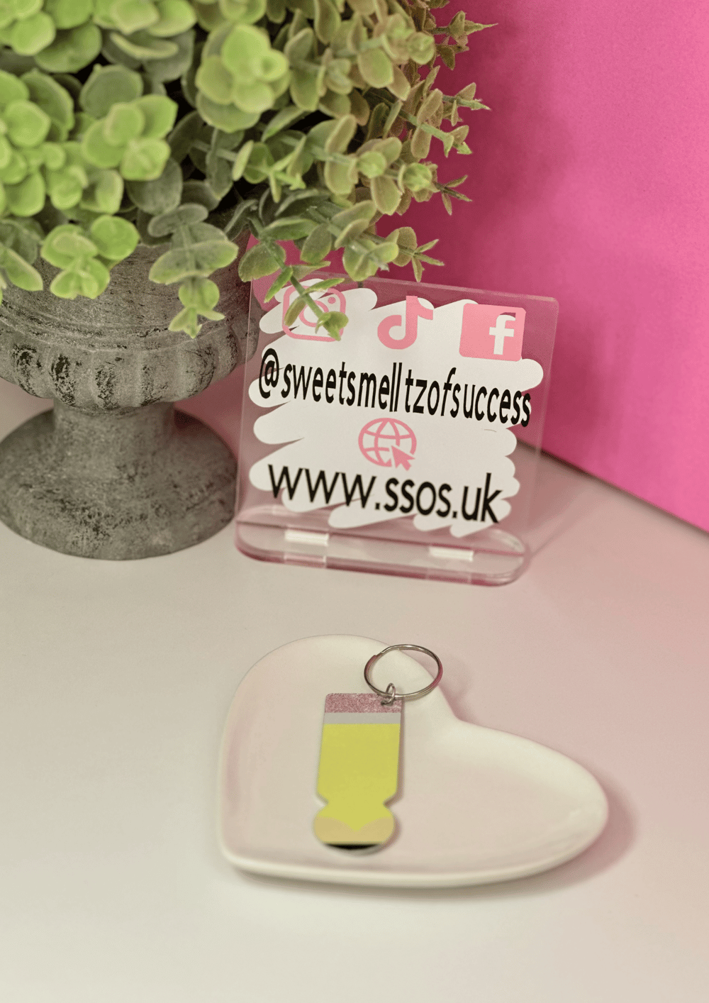 Image of 'Pencil' Trolley Token