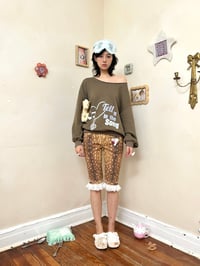 Image 5 of Two-tone lace patchwork mid-length pants