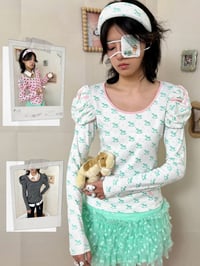 Image 1 of Three-color 3D tailored reversible long-sleeve top