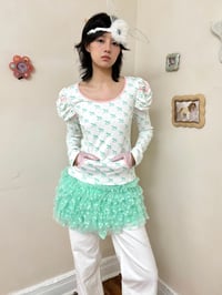 Image 3 of Three-color 3D tailored reversible long-sleeve top