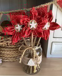 #16 Christmas Flowers - Red, Green and Gold Stars