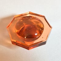 Image 10 of Ancienne carafe à liqueur Art Déco octogonale en verre rose rosaline avec bouchon 