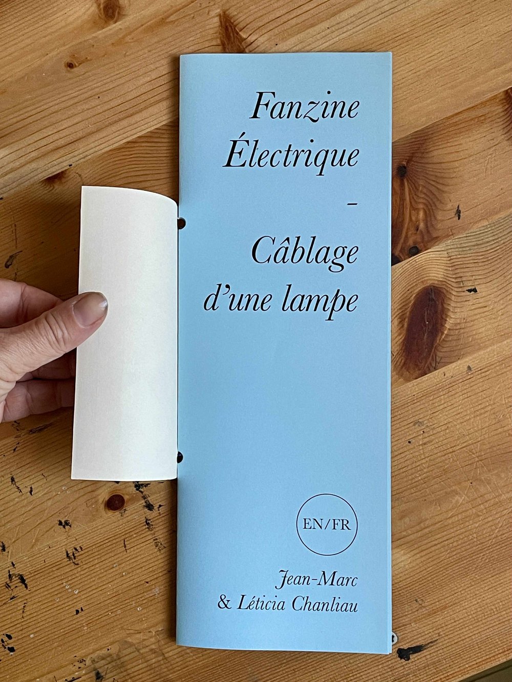 TUTOS : Câblage d'une lampe de Jean-Marc et Léticia Chanliau 