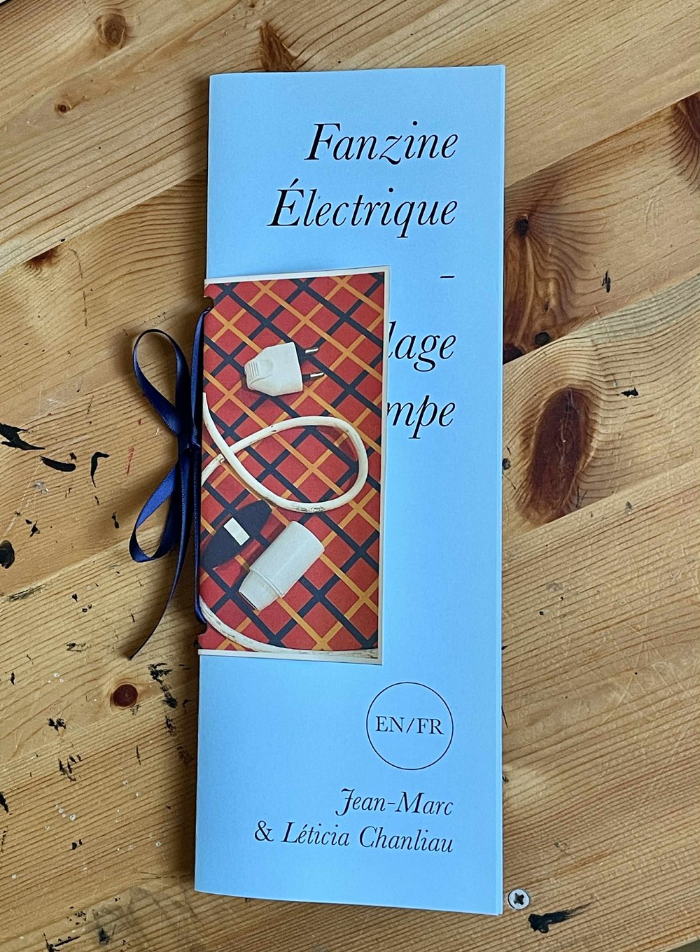 TUTOS : Câblage d'une lampe de Jean-Marc et Léticia Chanliau 
