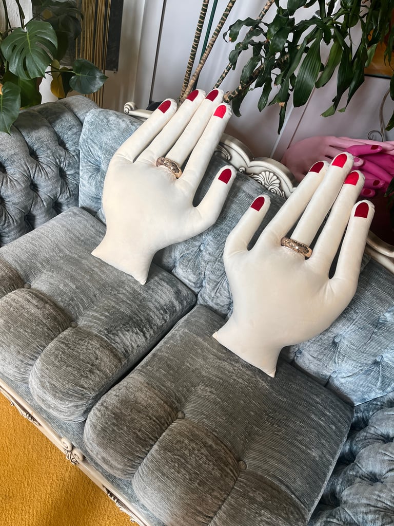 CREAMER THROW Image 3